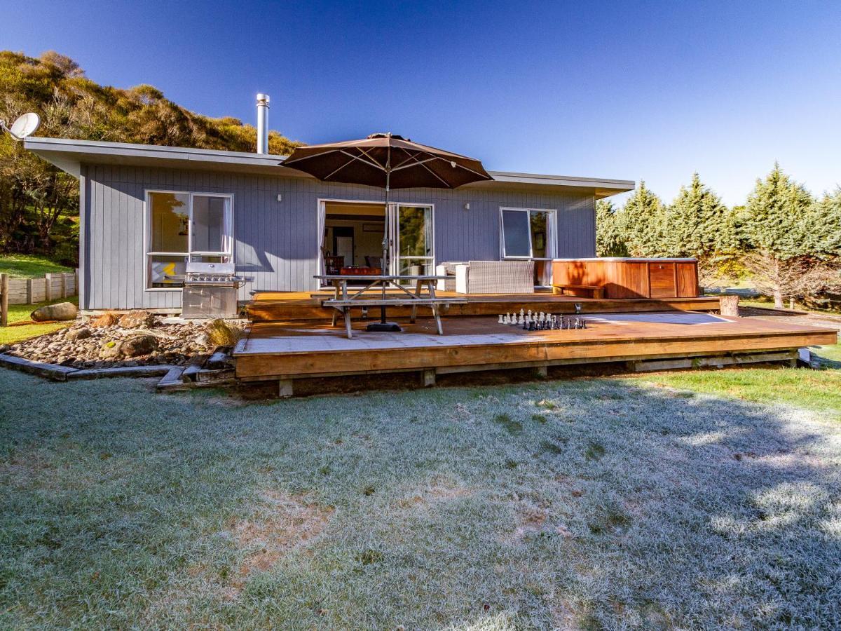 Pikorua - Raurimu Holiday Home ナショナル・パーク エクステリア 写真