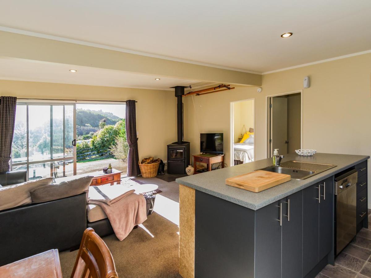 Pikorua - Raurimu Holiday Home ナショナル・パーク エクステリア 写真